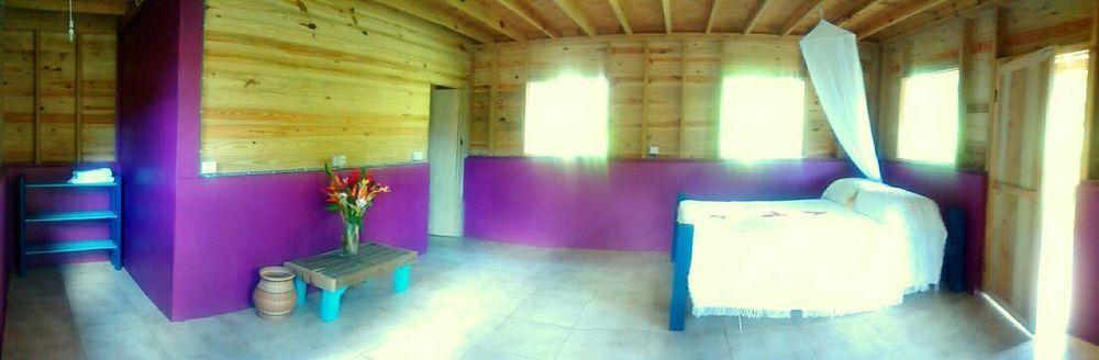 Roots Jungle Retreat Villa Marigot ภายนอก รูปภาพ